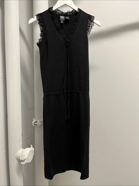 Worth Black Sleeveless V-Neck Midi Dress with Ruffle Trim